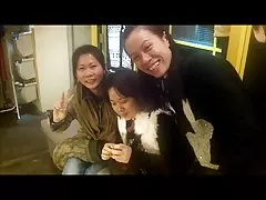 Sultry lesbians სარგებლობს ერთმანეთის წვნიანი slits